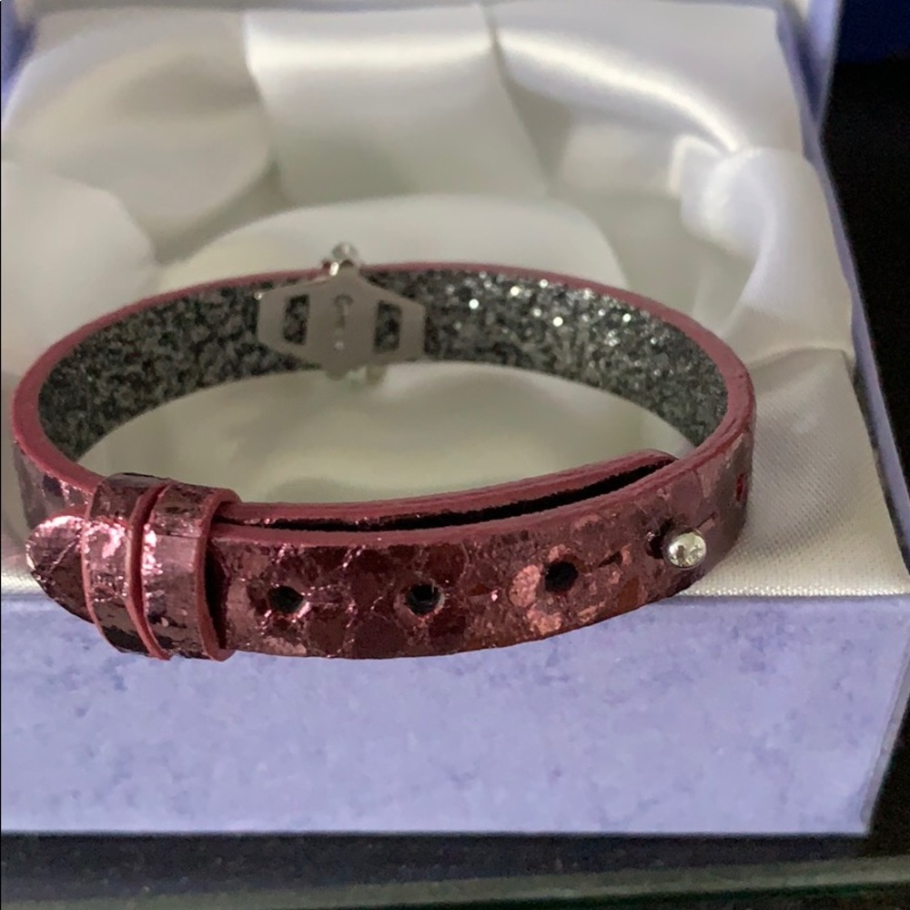 Snowflake Bracelet - Picture 4 of 4
